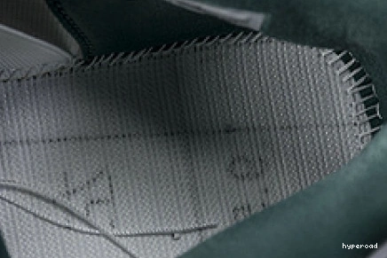 Hyperoad “Oxidized Air Green” Jordan 4 0813
